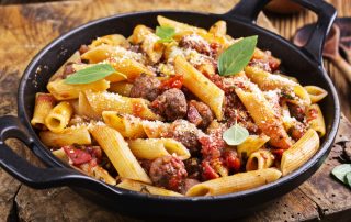 Penne con salsiccia